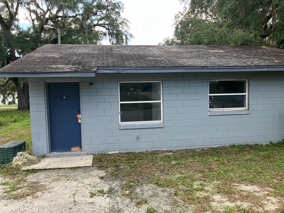 408 Terry St in Wildwood, FL - Building Photo