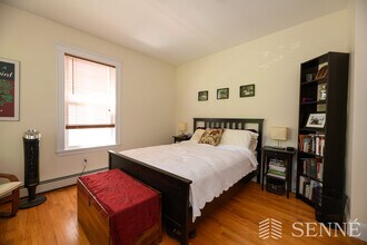 39 Magnolia Ave, Unit 39 Magnolia in Cambridge, MA - Building Photo - Building Photo