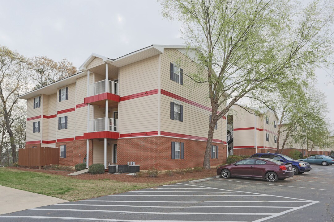 Serene at Woodlake in Athens, GA - Foto de edificio