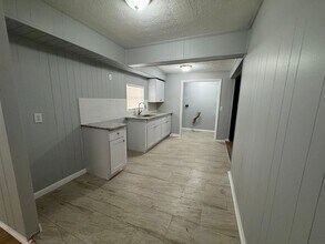 3828 Rosetree Dr in Jacksonville, FL - Building Photo - Building Photo