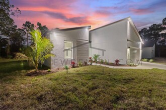 3473 S San Mateo Dr in North Port, FL - Building Photo - Building Photo