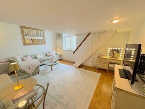 321 Abercorn St in Savannah, GA - Building Photo - Building Photo