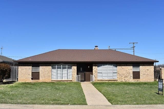 property at 8321 Oak Ct