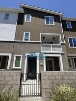 1492 W Sunrise Ln in San Pedro, CA - Building Photo