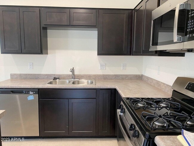 35477 W Santa Barbara Ave in Maricopa, AZ - Building Photo - Building Photo