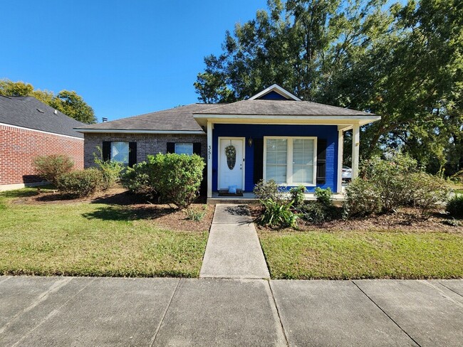 property at 351 Meadow Crossing Dr