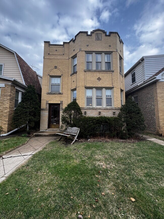 5531 N Linder Ave, Unit 1st Flr in Chicago, IL - Building Photo - Building Photo