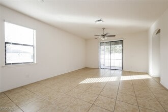 1631 SW 25th Ln in Cape Coral, FL - Building Photo - Building Photo