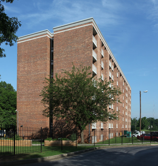 East Lake Tower in Atlanta, GA - Building Photo - Building Photo