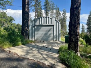 12512 Polaris Dr in Grass Valley, CA - Building Photo - Building Photo