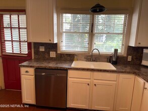 6946 Oakwood St in Jacksonville, FL - Building Photo - Building Photo
