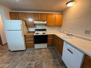 Faircrest Apartments in Madison, WI - Building Photo - Building Photo