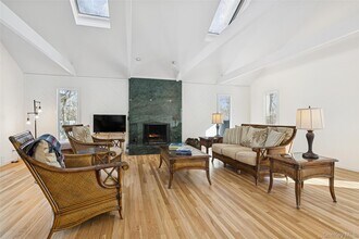 15 Rivers Rd in East Hampton, NY - Building Photo - Building Photo