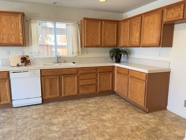 6323 Mallard Ct in Rocklin, CA - Building Photo - Building Photo