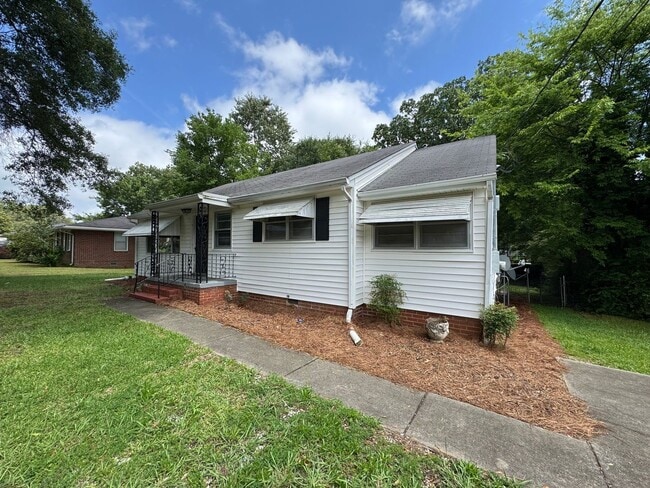 property at 209 Coosawattee Ave SW