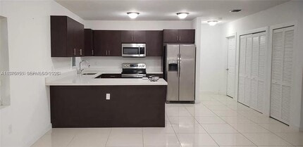 2285 NW 91st St in Miami, FL - Building Photo - Building Photo