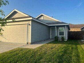 5504 Berea St in Forney, TX - Building Photo - Building Photo