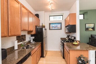 8 W Monroe St in Chicago, IL - Building Photo - Building Photo