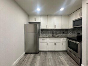 608 NW 13th St in Boca Raton, FL - Building Photo - Building Photo