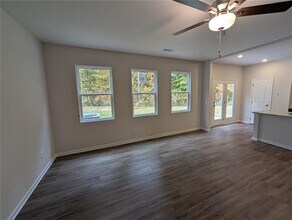 116 Parkwood Dr in Dawsonville, GA - Building Photo - Building Photo