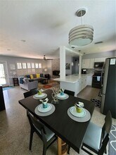 2741 NE 16th Ave in Wilton Manors, FL - Foto de edificio - Building Photo