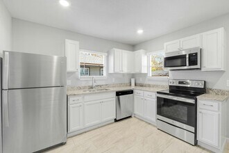 1227 Wilbur St in Dallas, TX - Building Photo - Building Photo