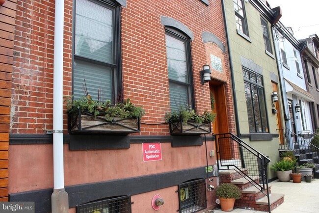 property at 1247 E Columbia Ave