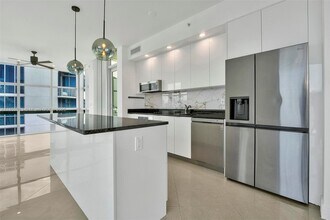 3131 NE 188th St in Aventura, FL - Building Photo - Building Photo