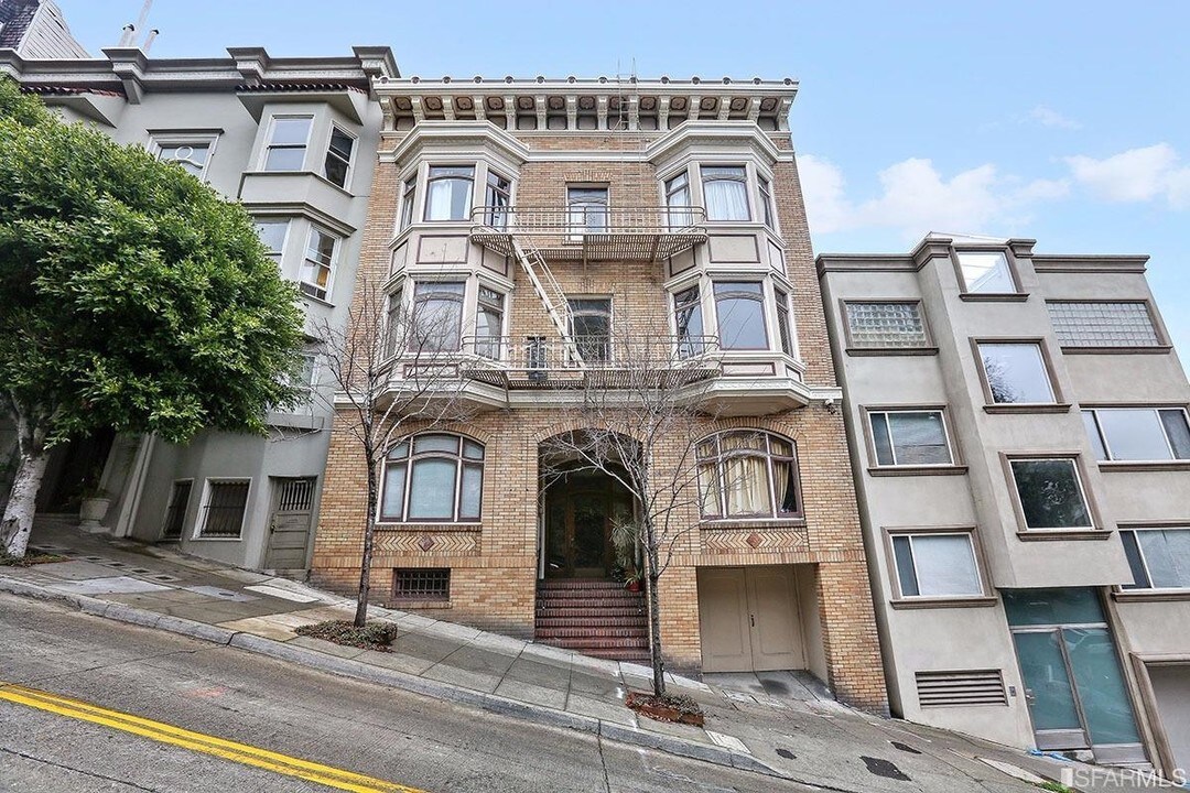 1616 Taylor in San Francisco, CA - Building Photo