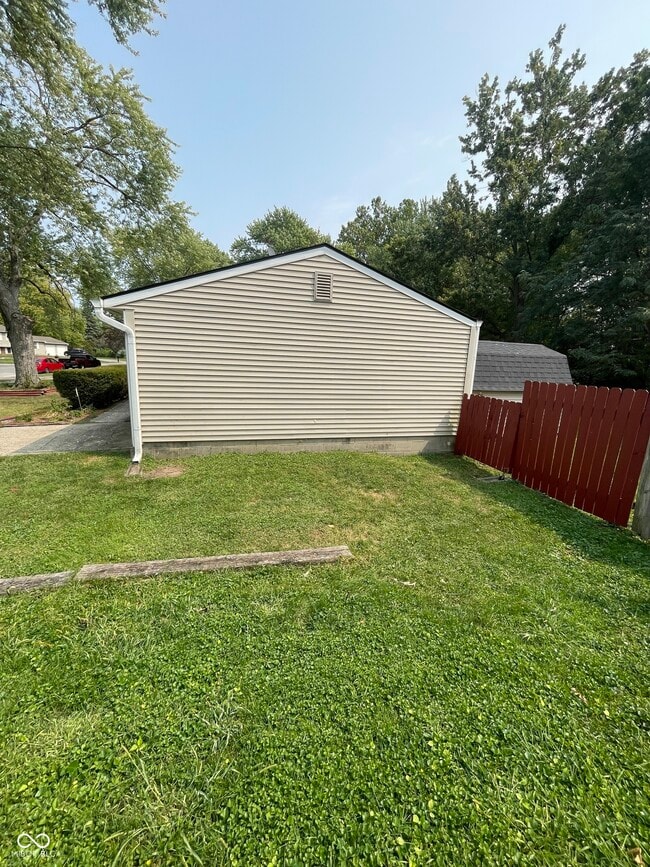 11227 Whistler Dr in Indianapolis, IN - Building Photo - Building Photo