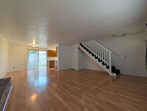 4590 Manzanita St in Eugene, OR - Building Photo - Building Photo