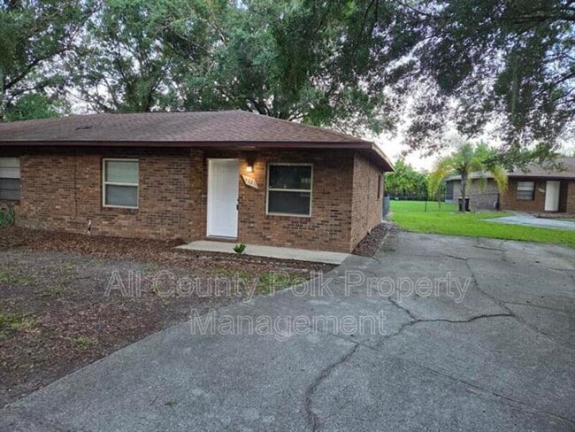 property at 4931 Malibu Ct
