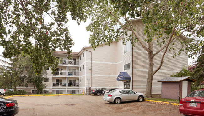 Southwood Gardens in Edmonton, AB - Building Photo - Building Photo