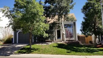 3158 S Halifax St in Aurora, CO - Building Photo