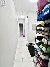 409 College St in Toronto, ON - Building Photo - Building Photo