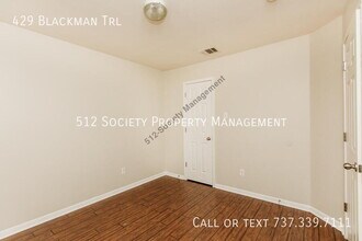 429 Blackman Tr in Hutto, TX - Building Photo - Building Photo
