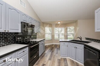 14123 Winterdale Dr in Grand Island, FL - Building Photo - Building Photo