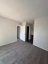 5757 W Eugie Ave, Unit 2096 in Glendale, AZ - Building Photo - Building Photo