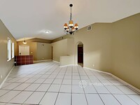 8992 Lake Park Cir S in Davie, FL - Building Photo - Building Photo