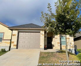 7015 Hallie Ridge in San Antonio, TX - Building Photo