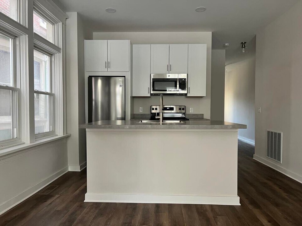 2039 Green St, Unit 1 in Harrisburg, PA - Building Photo