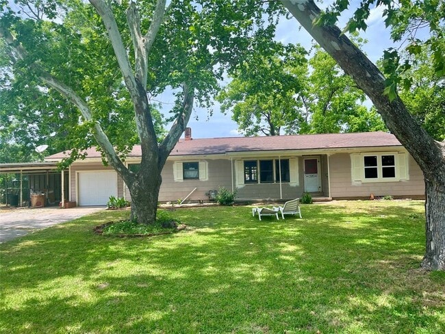 property at 1320 Montezuma St