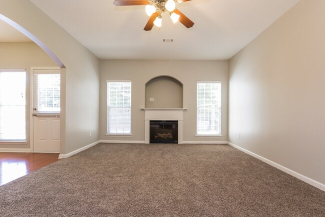 150 Preserve Dr in Newnan, GA - Foto de edificio - Building Photo