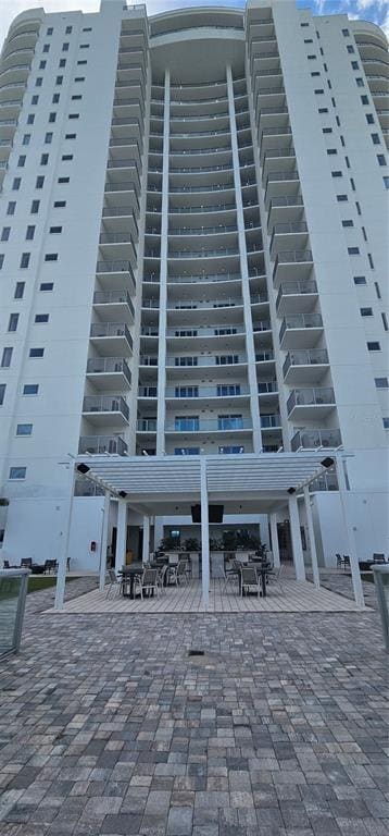 property at 2910 W Barcelona St