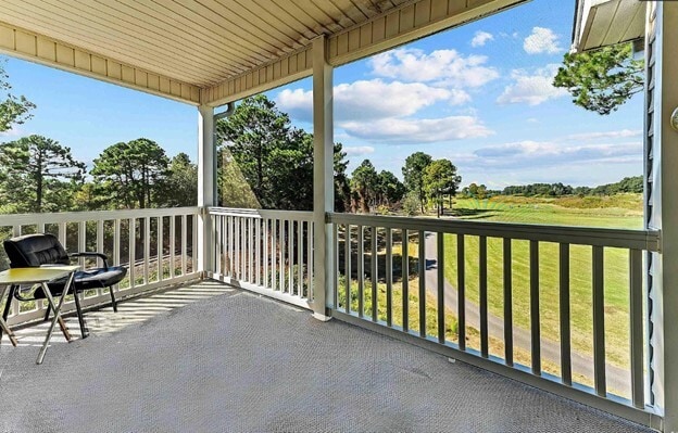 6010 Windsor Green Way in Myrtle Beach, SC - Foto de edificio