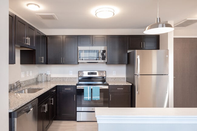 Cherry Street Lofts in Bridgeport, CT - Building Photo - Building Photo