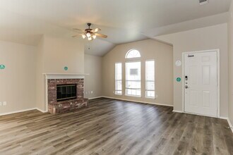 1402 Gray Dawn Dr in Midlothian, TX - Building Photo - Building Photo