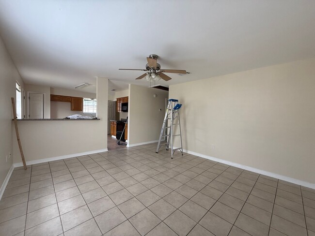 3806 Shangri-La Dr in Chalmette, LA - Foto de edificio - Building Photo