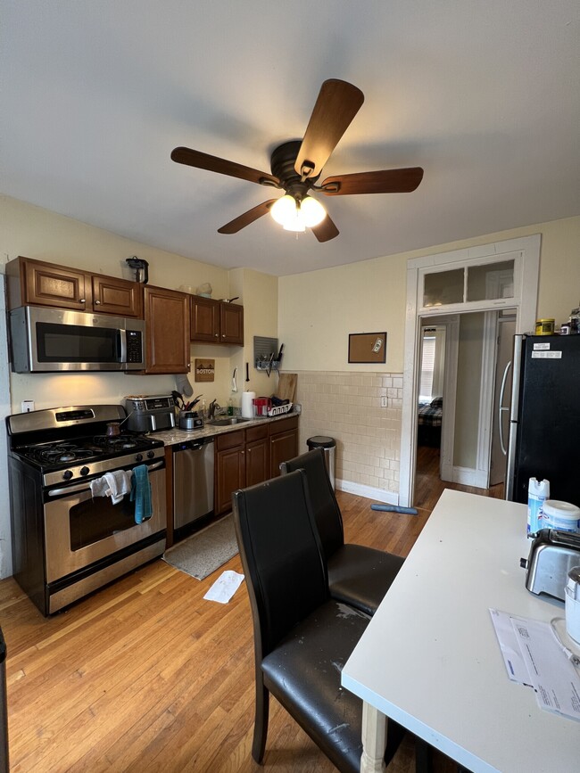 55 Cedar St, Unit 59-2R in Somerville, MA - Building Photo - Building Photo