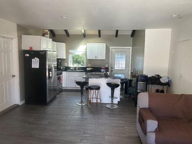 15533 El Cajon St-Unit -Back house in Los Angeles, CA - Building Photo - Building Photo